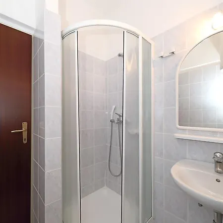 アパート Davorka